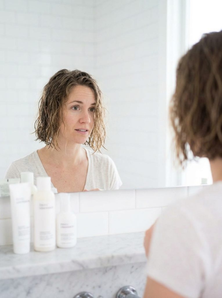 How to Style Short Wavy Hair at Home